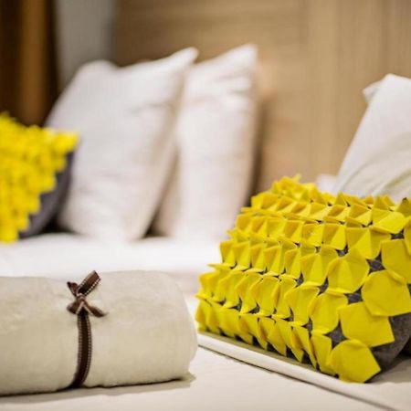 Hotel Zamburger Wira Куала Лумпур Екстериор снимка