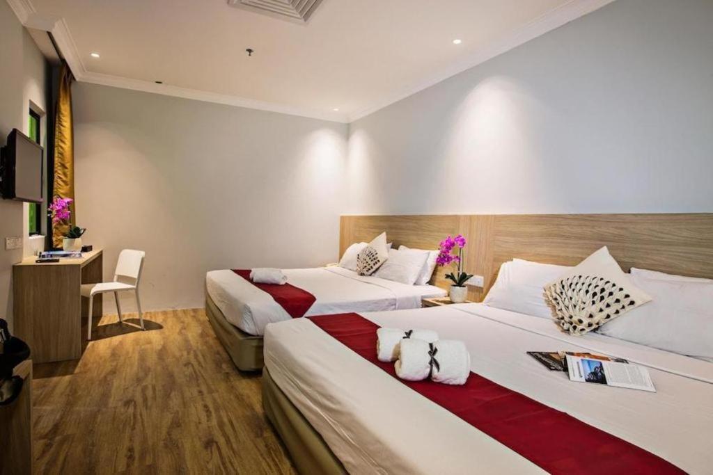 Hotel Zamburger Wira Куала Лумпур Екстериор снимка