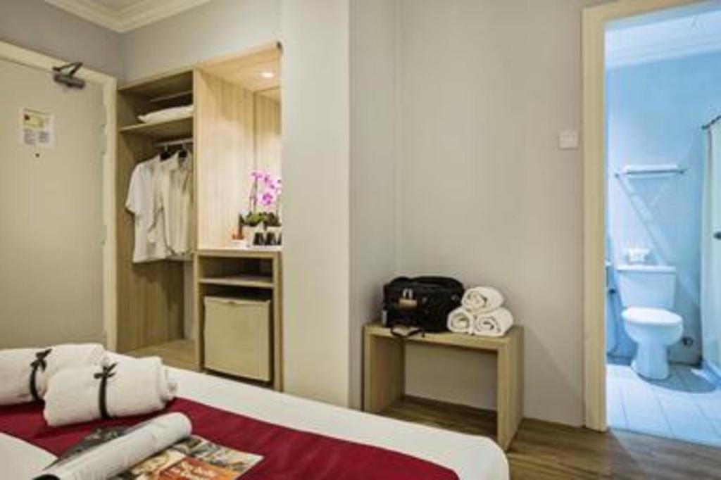 Hotel Zamburger Wira Куала Лумпур Екстериор снимка