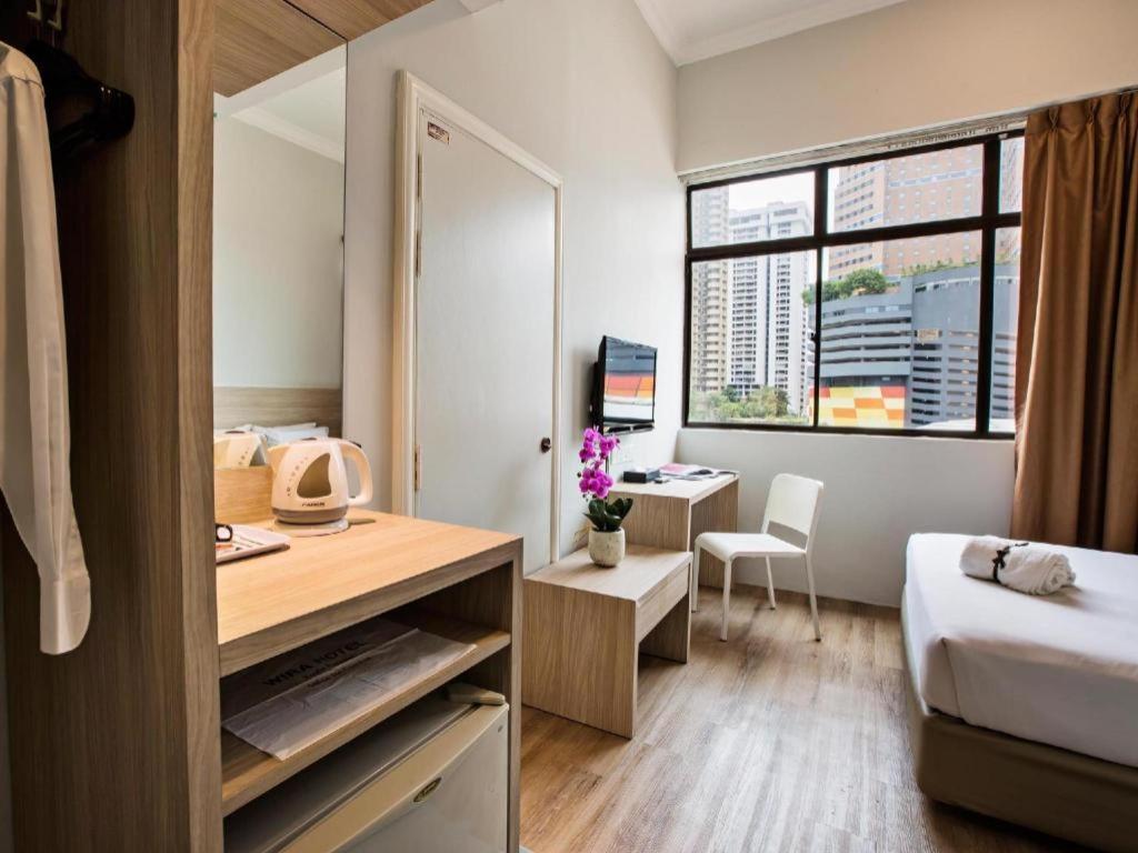 Hotel Zamburger Wira Куала Лумпур Екстериор снимка
